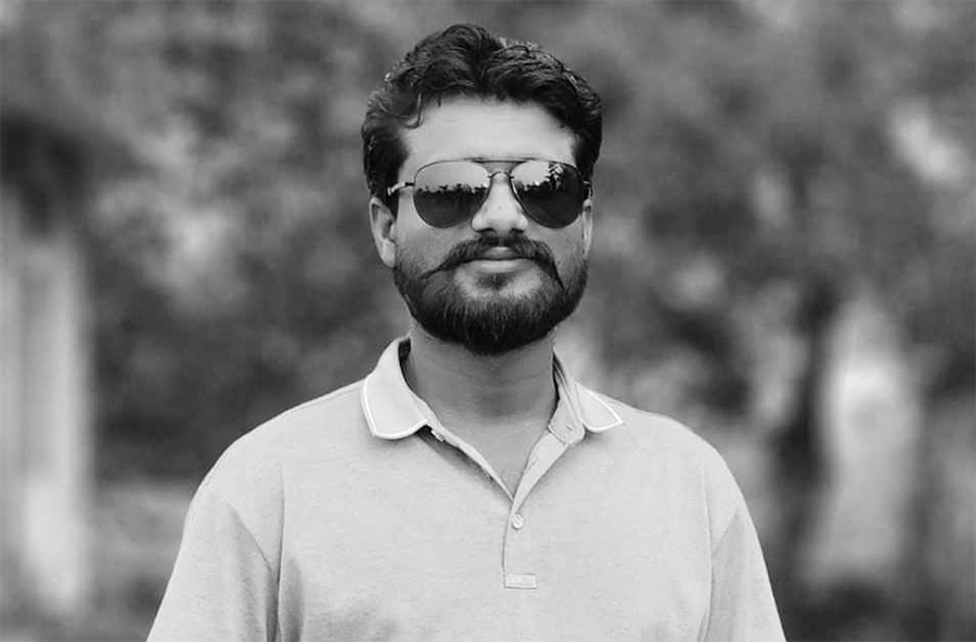 कारले ठक्कर दिंदा पत्रकार रोहिताको मृत्यु