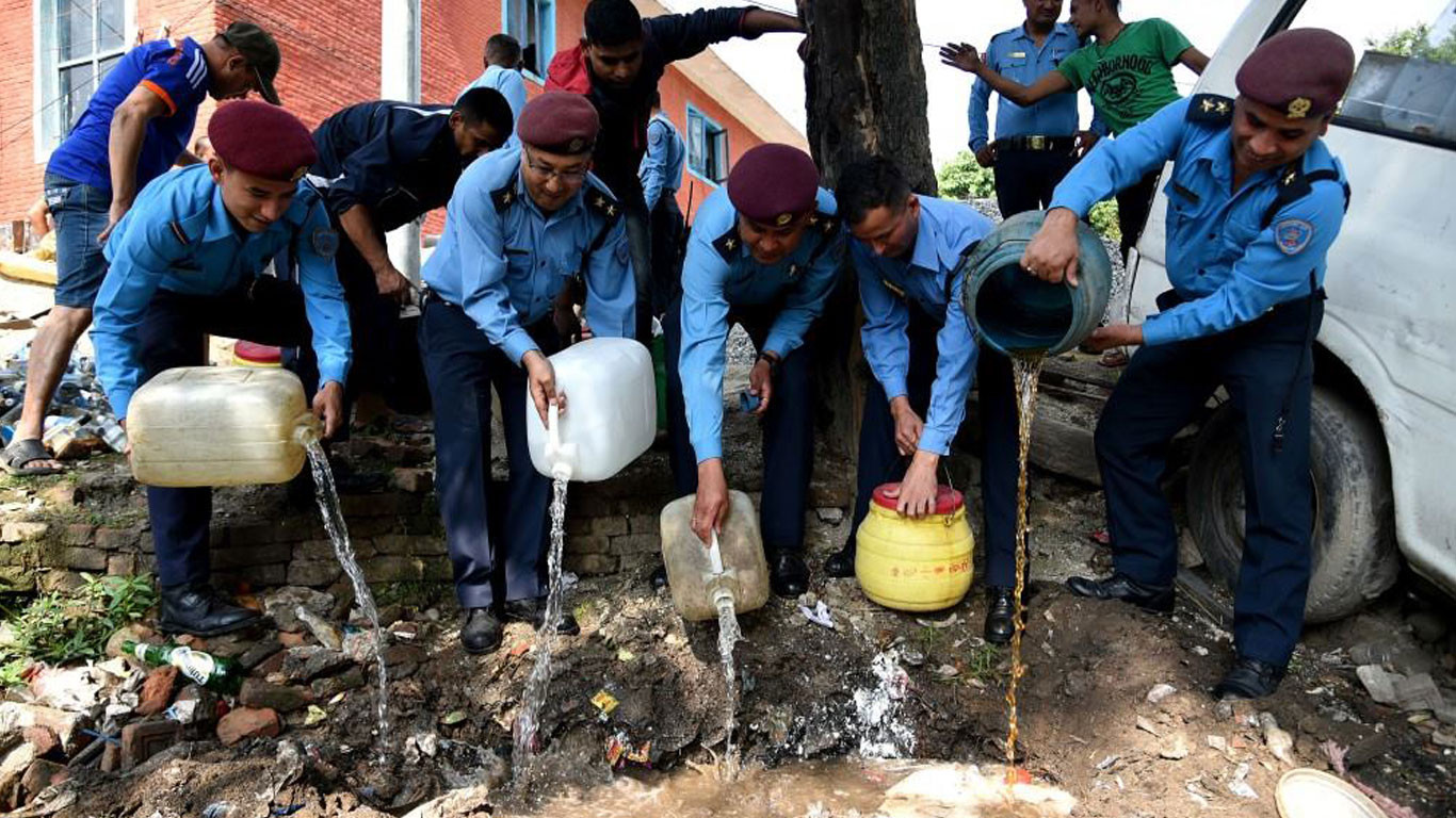 रुपन्देहीको शुद्धोधनबाट मदिरासहित दुईवटा गाडी प्रहरी नियन्त्रणमा