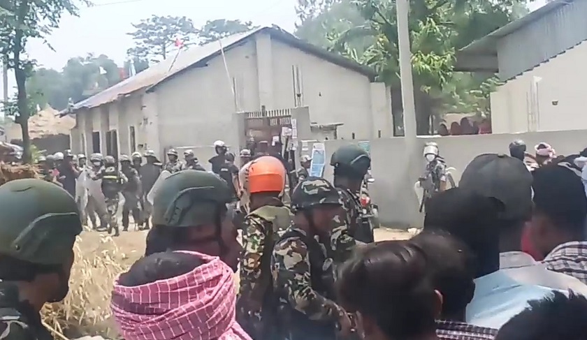 धनकौलकाे मतदान केन्द्रमा सेना परिचालन गरेर मतदान