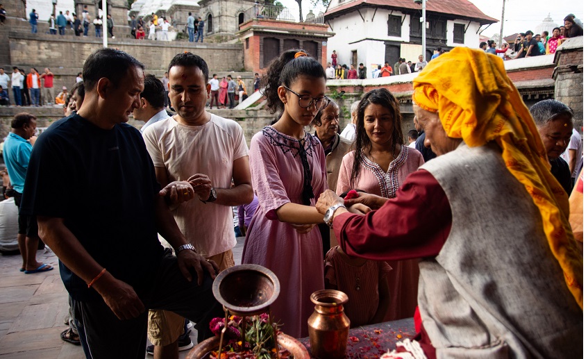 जनै पूर्णिमामा पशुपतिमा भक्तजनको घुँइचो