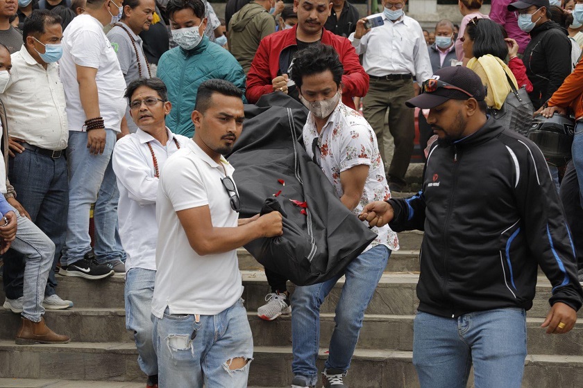 तारा एयरको विमान दुर्घटना : मृतकका परिवारलाई शव हस्तान्तरण (फोटोफिचर)