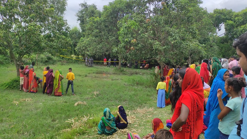 धनुषामा बाँसको झाडीमा महिलाको शव फेला