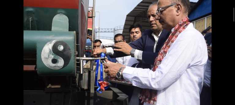 पेट्रोलियम पदार्थको चुहावट रोक्न आयल निगमद्वारा टैंकट्रक लकिङ्ग