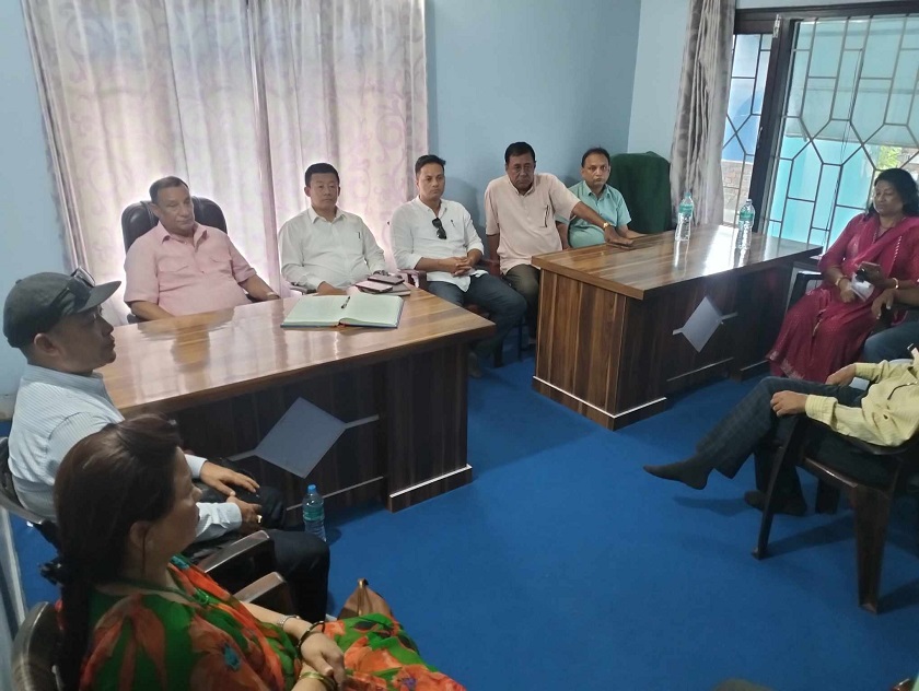 केदार कार्कीसहित आठ विद्राेही सांसदलाई हस्ताक्षर फिर्ता लिन कांग्रेसकाे आग्रह