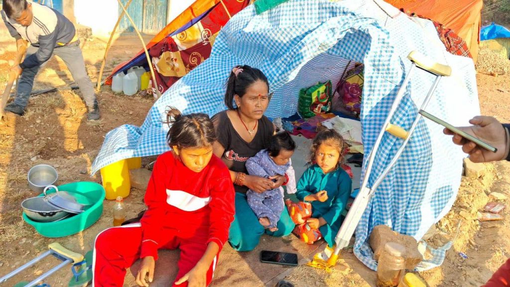 भूकम्प पीडित सुत्केरी, नवजात शिशु र बालबालिकाको स्वास्थ्यमा ध्यान दिन ध्यानाकर्षण