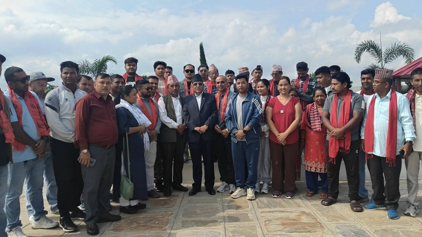 विप्लव नेतृत्वको नेकपाका भरतपुर सेक्रेटरी ढकालसहितका नेताहरु माओवादी केन्द्रमा प्रवेश