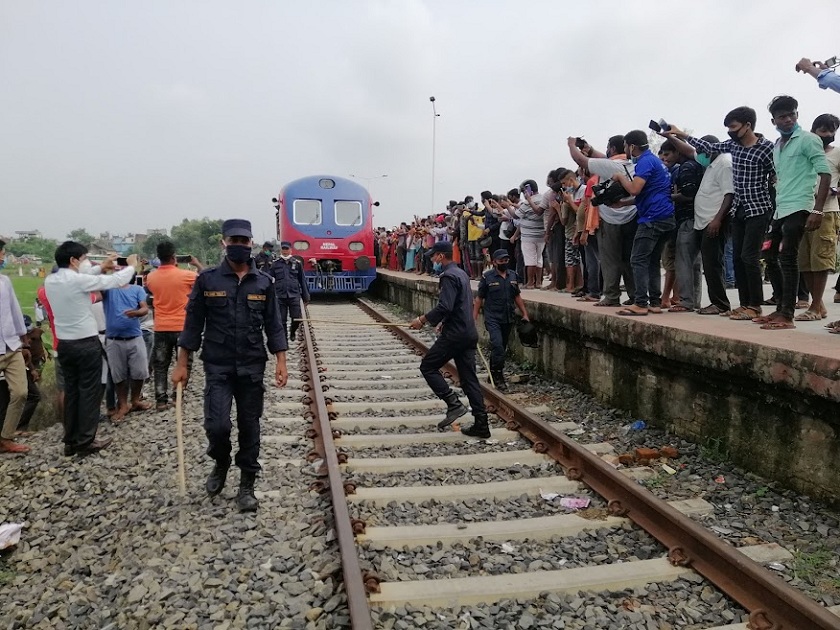 जनकपुर–जयनगर रेल : तालिममा सवा करोड खर्च गरिएका १५१ कर्मचारी हटाएर फेरि नयाँ भर्ना