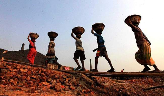 नेपालमा दक्ष  जनशक्ति नहुँदा भारतबाट ल्याइन्छ ८ लख श्रमिक