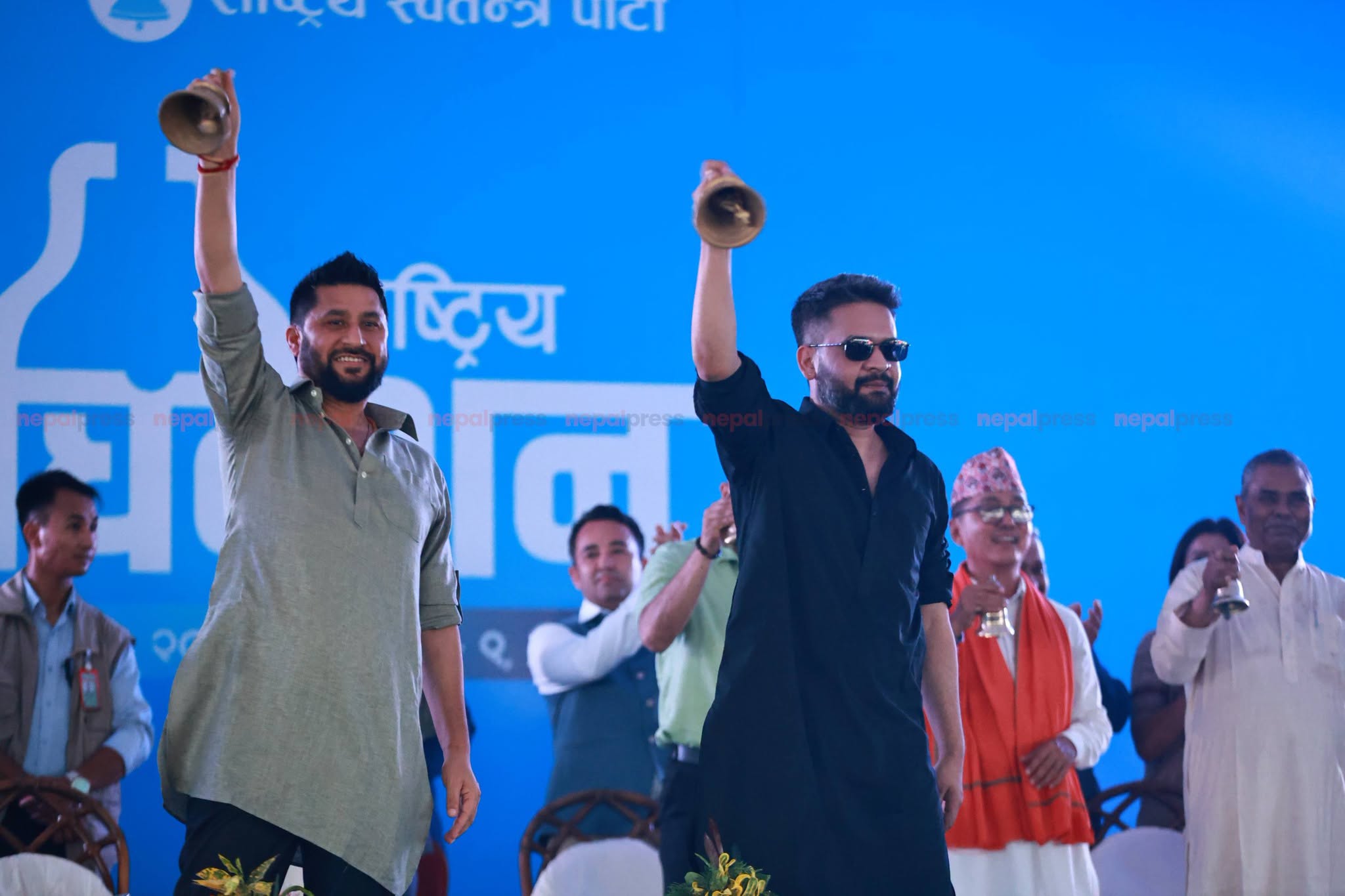 रास्वपा महाधिवेशन उद्घाटन : रवि-बालेनसँगै अतिथिले पनि बजाए घण्टी