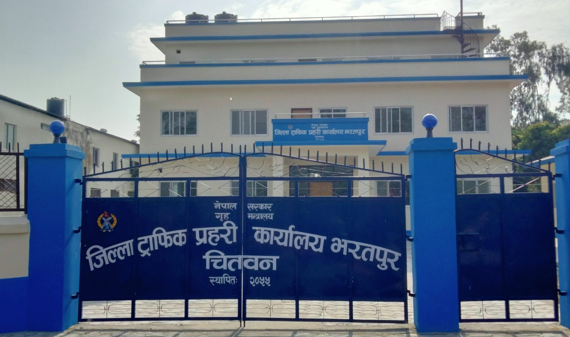 चितवनमा ट्राफिक व्यवस्थापन लथालिङ्ग