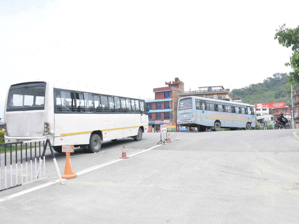 सशस्त्रले पनि चलायो काठमाडौँमा नि:शुल्क बस