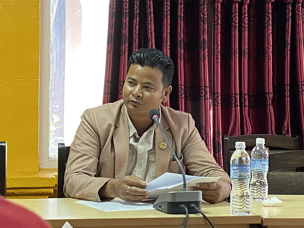 सुनसरी–३ : रास्वपाका अशोक चौधरी अघि