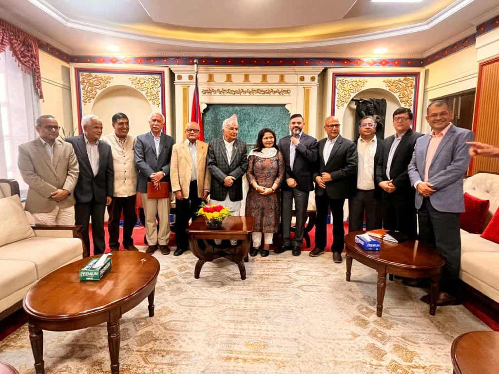 बौद्धिक समुदायका अगुवालाई राष्ट्रपतिको आग्रह- दलहरूलाई खबरदारी गरिनु पर्‍यो