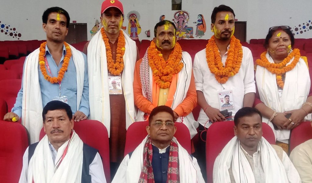 धनुषा एमालेमा महासेठ पक्षका भोला यादव प्यानलसहित निर्वाचित