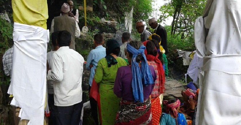 सुदूरपश्चिमका शक्तिपीठमा दर्शनार्थीको घुइँचो