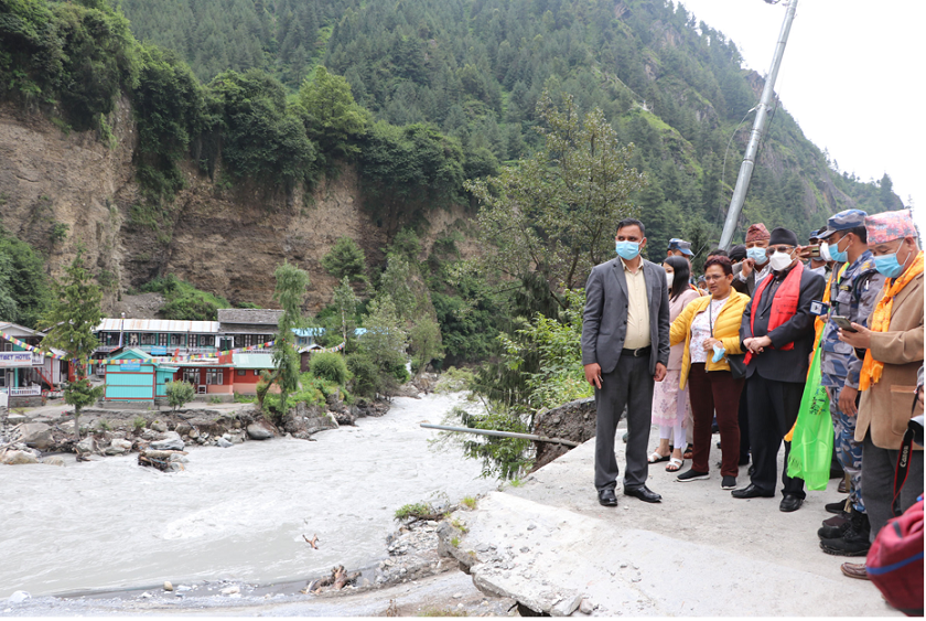 सङ्कटग्रस्त मनाङ पुगेको निरीक्षण टोलीको निष्कर्ष : दीर्घकालीन समाधानको खाँचो