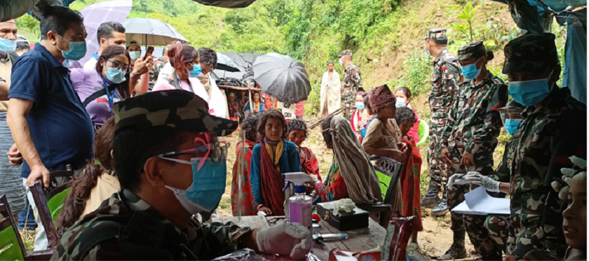 बस्तीमै  स्वास्थ्य  शिविरपछि राउटे खुशी