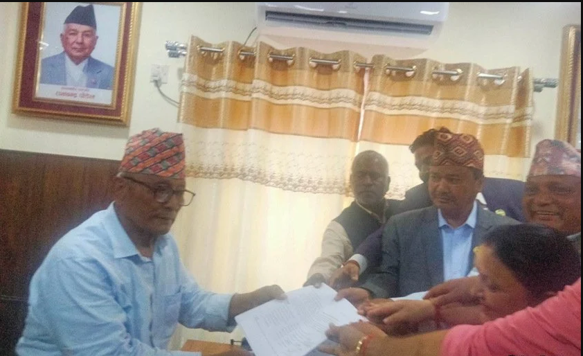 लुम्बिनी प्रदेश : डिल्ली चौधरीलाई मुख्यमन्त्रीमा नियुक्त गर्न माग गर्दै प्रदेश प्रमुखलाई पत्र