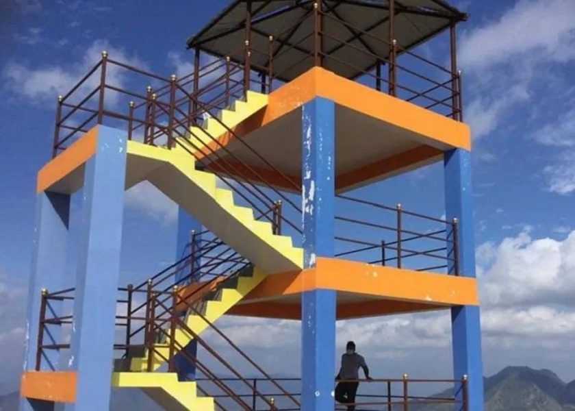 पर्यटकको रोजाइमा बङ्गलाचुली भ्युटावर