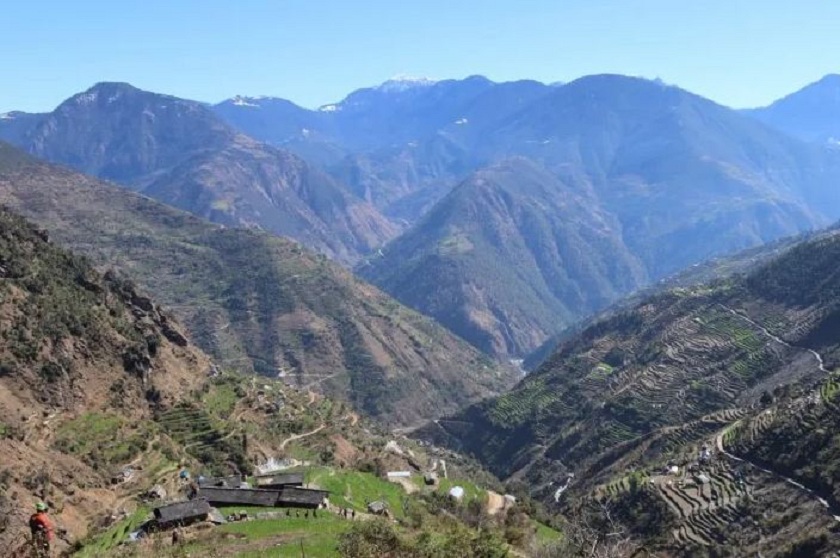 सिँचाइको व्यवस्था नहुँदा खेतीयोग्य जमिन वनमाराले ढाकिए