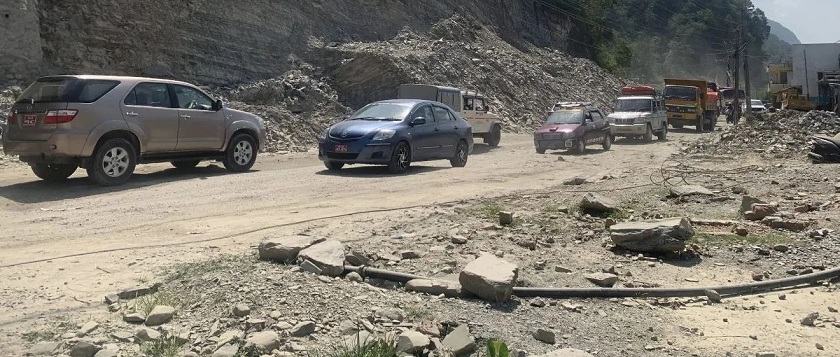याम्दी-हरिचोक खण्ड : निर्माण सुरु भएको १० महिनामा पनि भएन सम्पन्न