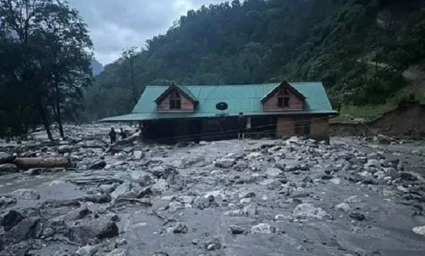 बाढीपहिरो प्रभावित क्षेत्रमा राहत पुग्यो