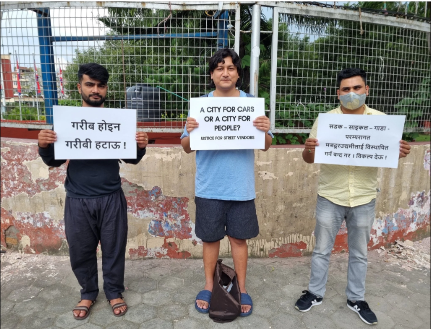 बालेनविरुद्ध राष्ट्रिय सभागृह अगाडि ७७ घण्टा उभिने अभियन्ता श्रेष्ठको घोषणा