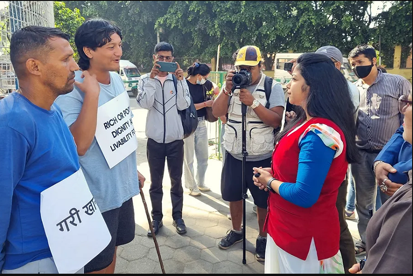 अभियन्ता ईःलाई भेट्न पुगिन् उपमेयर डंगोल
