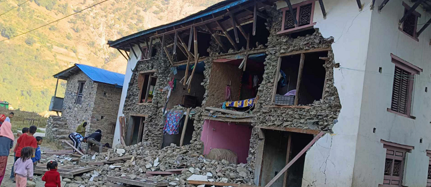 भूकम्पमा परी मृत्यु भएकामध्ये झन्डै आधा बालबालिका