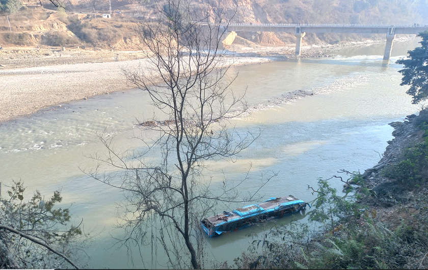 धादिङको दुर्घटनामा ज्यान गुमाउनेको संख्या सात पुग्यो