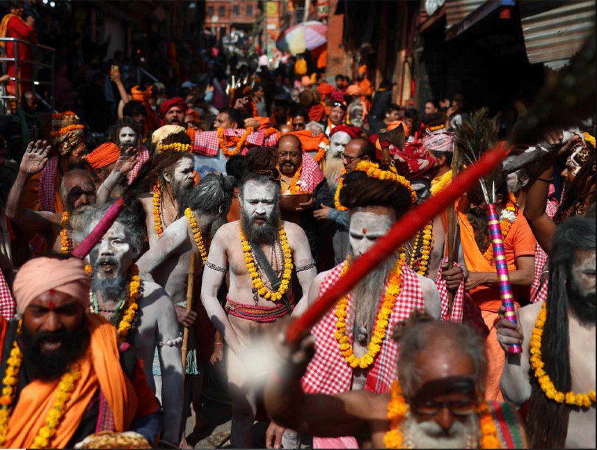 पशुपतिमा बढ्यो जोगी र साधुसन्तहरुको चहलपहल