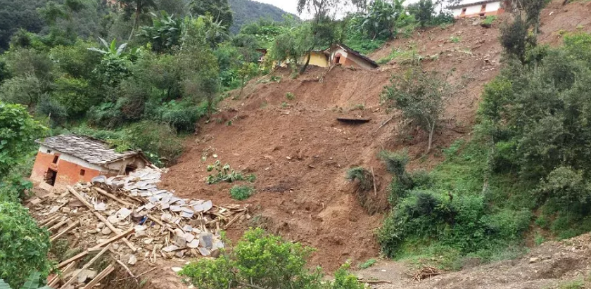 पहिरोमा पुरिएर एकको मृत्यु, दुईजना घाइते
