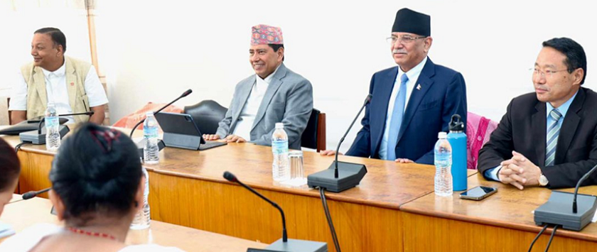 विपक्षमा मतदान गर्दै सशक्त प्रतिपक्षको भूमिका निभाउने माओवादीको निर्णय