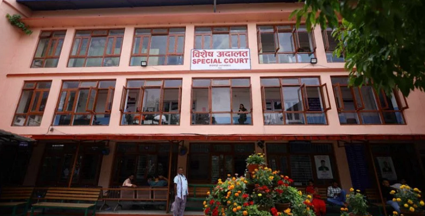 जलेश्वर मालपोतका नासुसहित ३ जना घुससहित पक्राउ, विशेषमा मुद्दा दायर