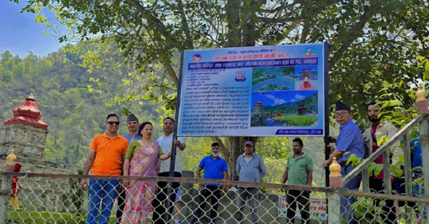 गोरखामा क्यूआर कोडसहितको ‘स्ट्रिट नम्बर’ र होर्डिङ बोर्ड
