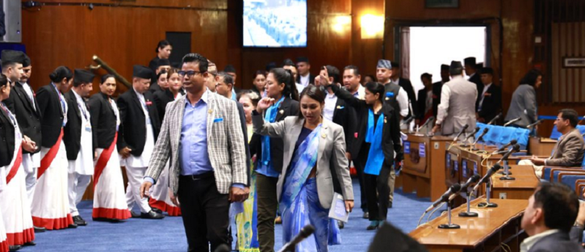सत्तापक्षका सांसद बोल्न थालेपछि संसद्‌बाट बाहिरियो रास्वपा