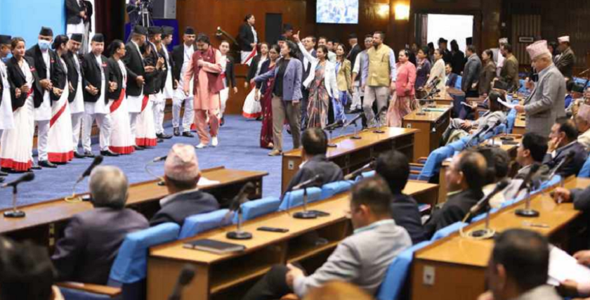 सत्तापक्ष बोल्न थालेपछि बैठक कक्षबाट बाहिरियो रास्वपा