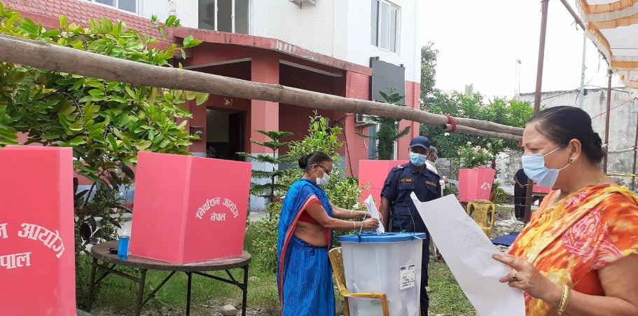धनुषामा ३० प्रतिशत मत खस्यो