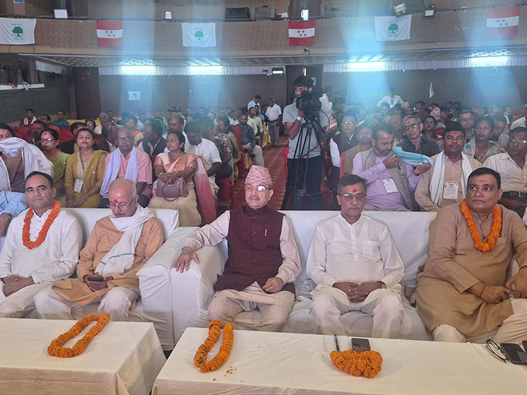 काँग्रेसले काँग्रेसलाई हराउने महारोग छाडे ०८४ मा सहजै बहुमत ल्याउन सकिन्छ: पूर्णबहादुर खड्का