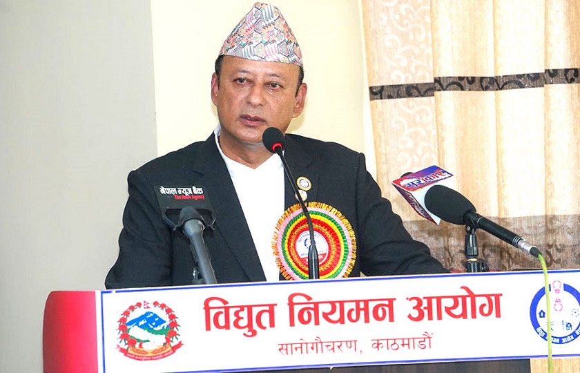 कानुनी छिद्रबाट गलत लाभ लिने प्रवृत्ति अन्त्य हुनुपर्छ : ऊर्जामन्त्री खड्का