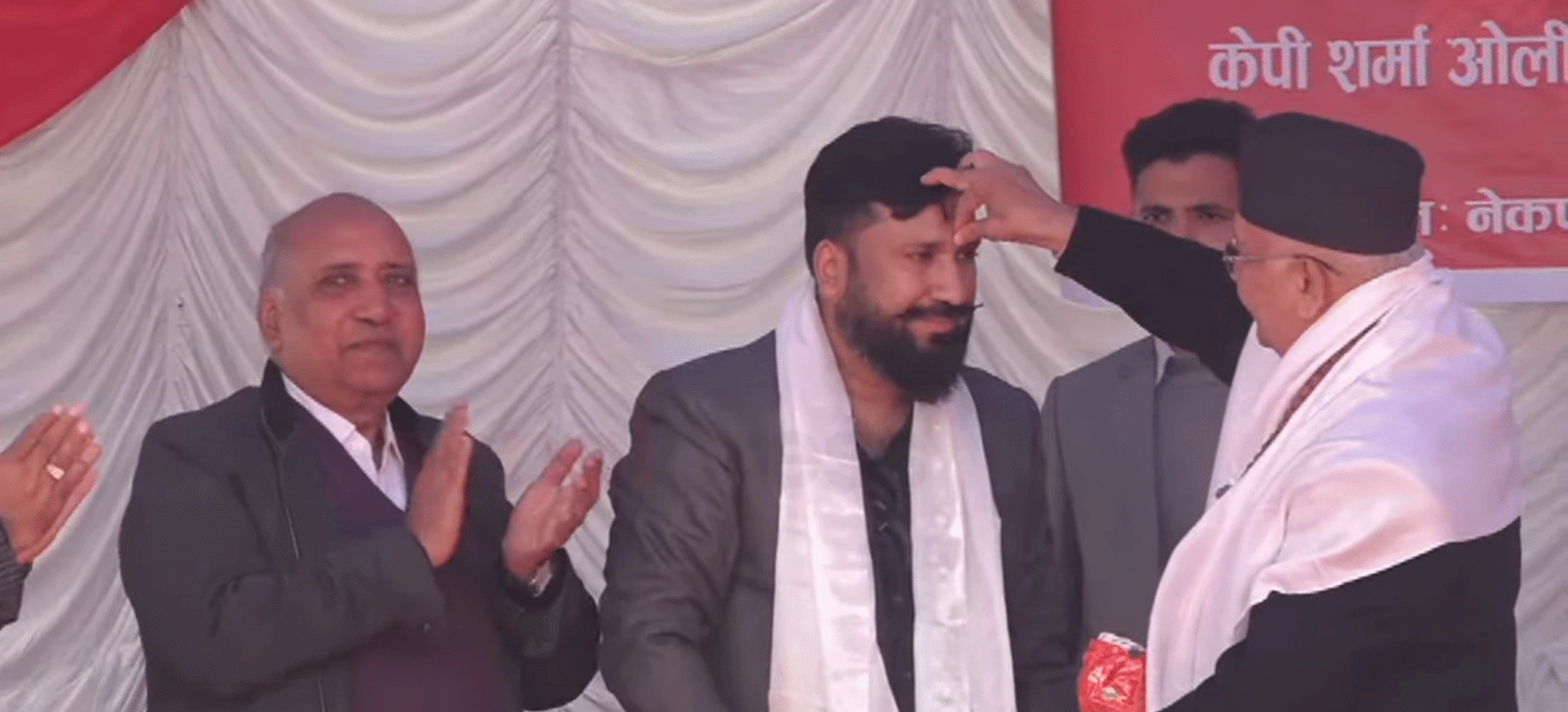 दीपेन्द्र अग्रवाल एमालेमा प्रवेश