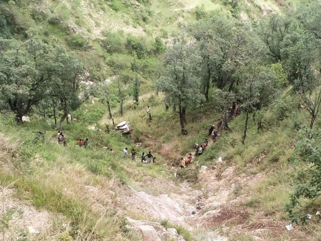 डोटीमा जिप दुर्घटना : दुई जनाको मृत्यु, ४ घाइते