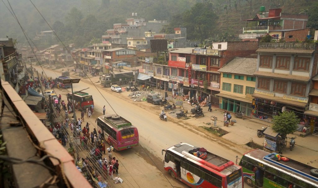 पृथ्वी राजमार्गमा यात्रा सकसपूर्ण