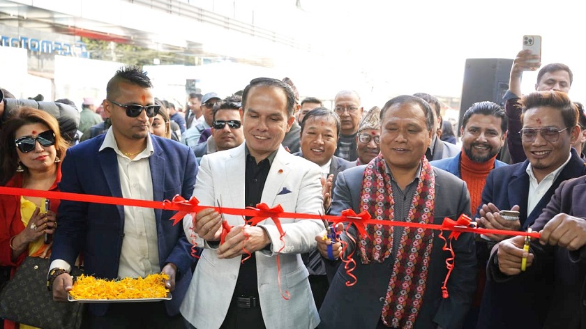 ईभी नेपाल मोटर्सले नयाँ शोरुम सञ्चालनमा ल्यायाे