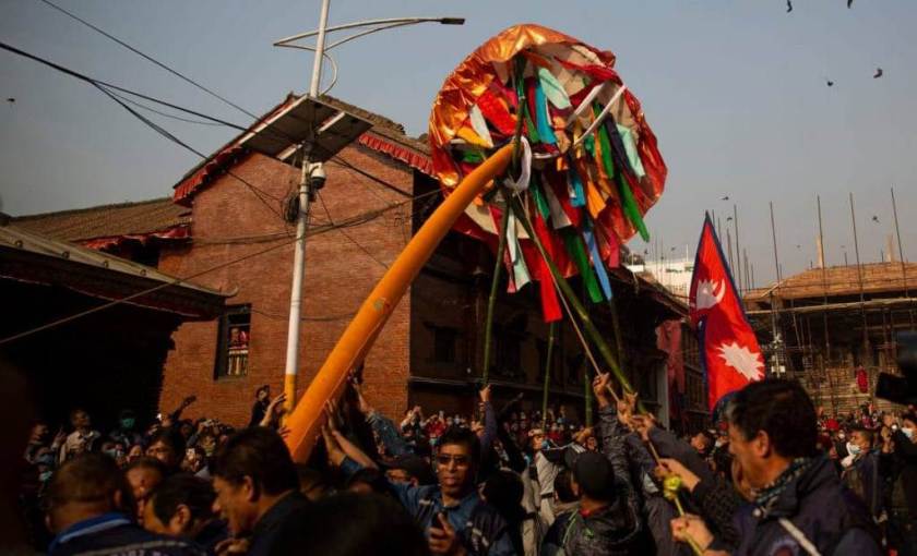 चीर ठड्याएसँगै औपचारिक रुपमा होली पर्व सुरु