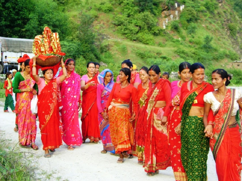 सुदूरपश्चिममा धुमधमका साथ भित्र्याइयो गौरा