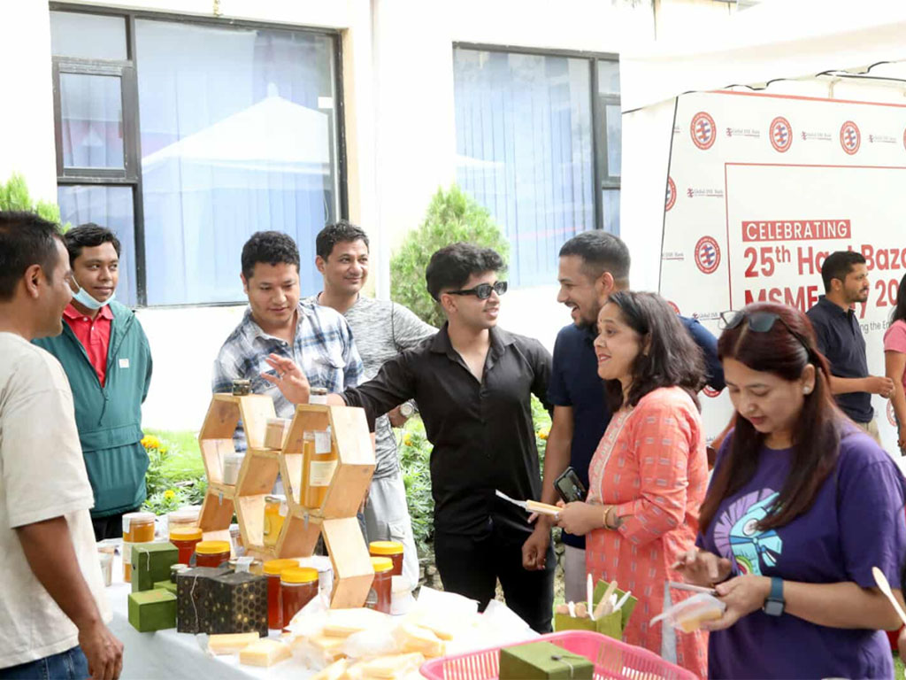ग्लोबल आइएमई बैंकले भव्य रूपमा मनायो अन्तर्राष्ट्रिय लघु, साना तथा मझौला व्यवसाय दिवस