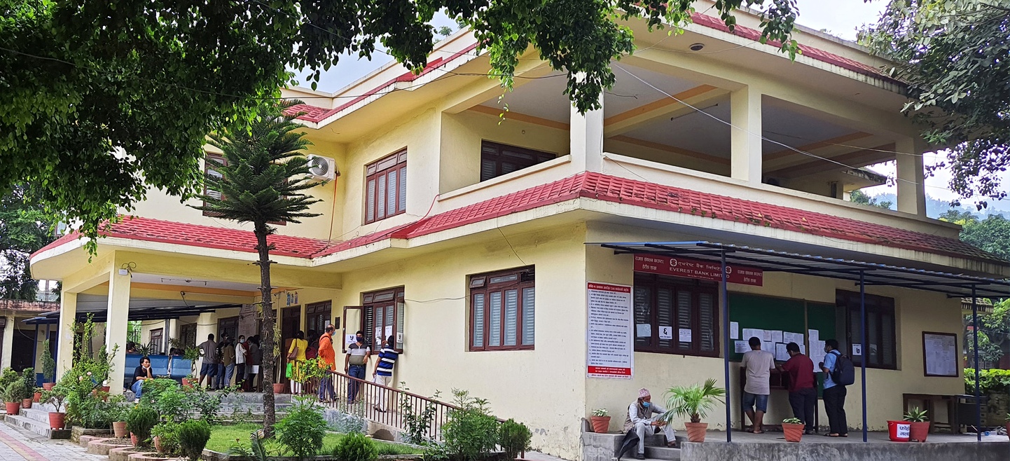राजस्व नबुझाउने मकवानपुरका १३ व्यावसायिक फर्मको बैंक खाता रोक्का