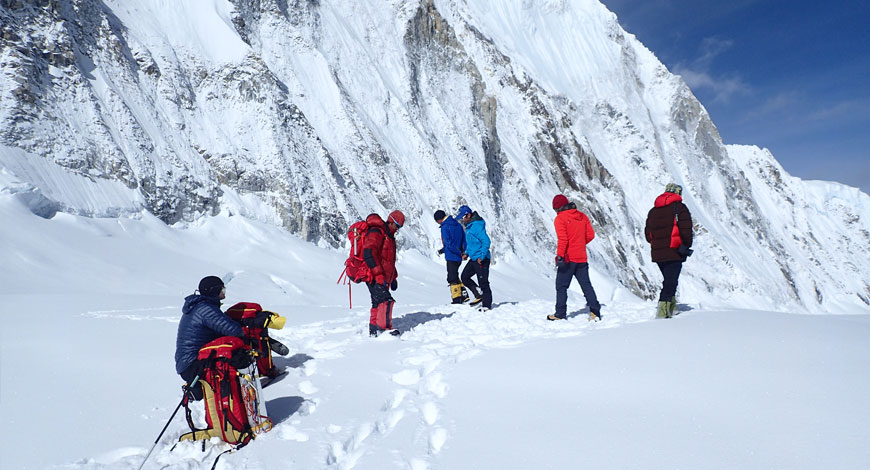 शरद ऋतुमा हिमाल आरोहणका लागि २८४ जनाले लिए अनुमति