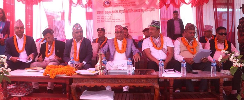 कारागारलाई उद्योगग्रामका रूपमा स्थापित गर्छौं : गृहमन्त्री लेखक